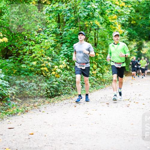 12.10.2025 - Bramfelder Halbmarathon 2025 Dr. Thomas Lammeyer http://msf.ph/oto/9341912 12.10.2025 09:53:22 Laufen 2950, 2649 meine-sportfotos.de