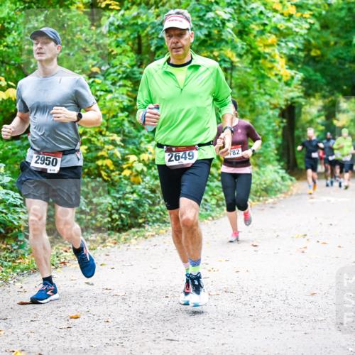 12.10.2025 - Bramfelder Halbmarathon 2025 Dr. Thomas Lammeyer http://msf.ph/oto/9341924 12.10.2025 09:53:24 Laufen 2950, 52, 2649, 782 meine-sportfotos.de