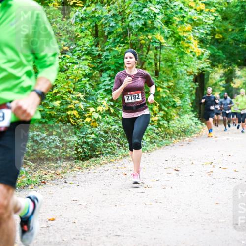 12.10.2025 - Bramfelder Halbmarathon 2025 Dr. Thomas Lammeyer http://msf.ph/oto/9341928 12.10.2025 09:53:25 Laufen 2649, 2782 meine-sportfotos.de