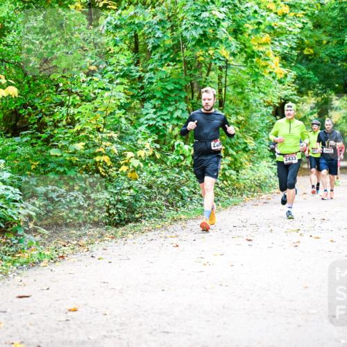 12.10.2025 - Bramfelder Halbmarathon 2025 Dr. Thomas Lammeyer http://msf.ph/oto/9341947 12.10.2025 09:53:29 Laufen 2024, 2433, 2, 1, 25, 2790, 291, 2657 meine-sportfotos.de