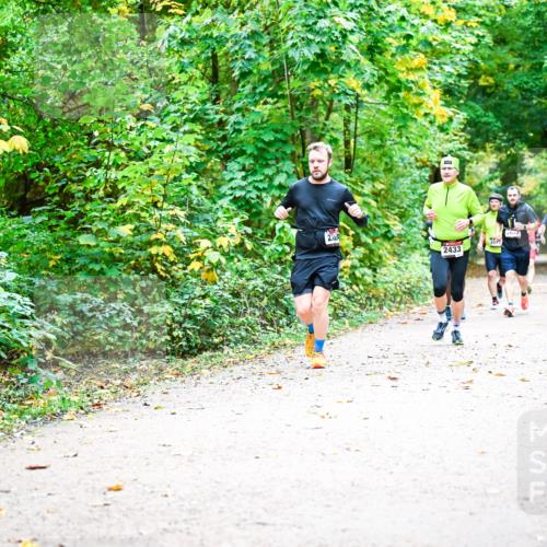 12.10.2025 - Bramfelder Halbmarathon 2025 Dr. Thomas Lammeyer http://msf.ph/oto/9341948 12.10.2025 09:53:29 Laufen 2125, 2790, 284, 2917, 2433 meine-sportfotos.de