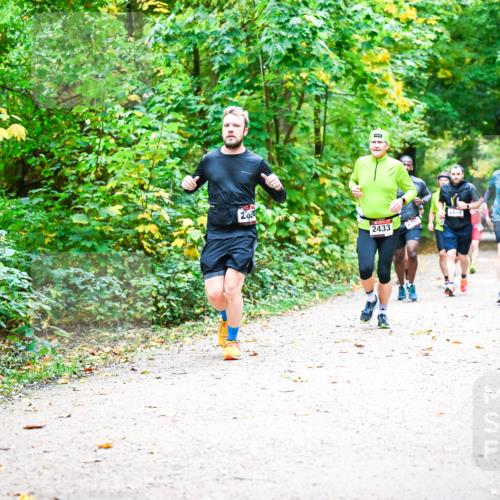 12.10.2025 - Bramfelder Halbmarathon 2025 Dr. Thomas Lammeyer http://msf.ph/oto/9341951 12.10.2025 09:53:30 Laufen 2024, 2433, 7657, 2790 meine-sportfotos.de