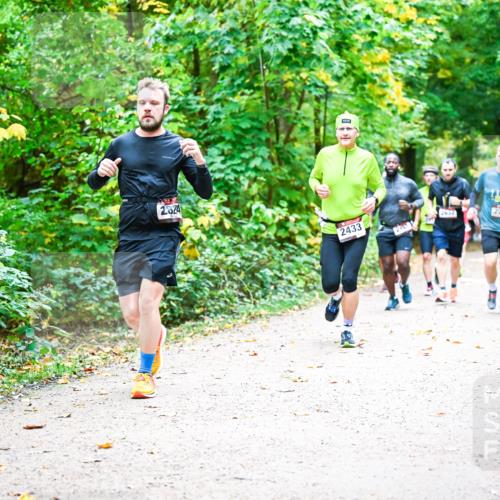 12.10.2025 - Bramfelder Halbmarathon 2025 Dr. Thomas Lammeyer http://msf.ph/oto/9341956 12.10.2025 09:53:30 Laufen 2824, 2433, 246, 2657, 2790 meine-sportfotos.de