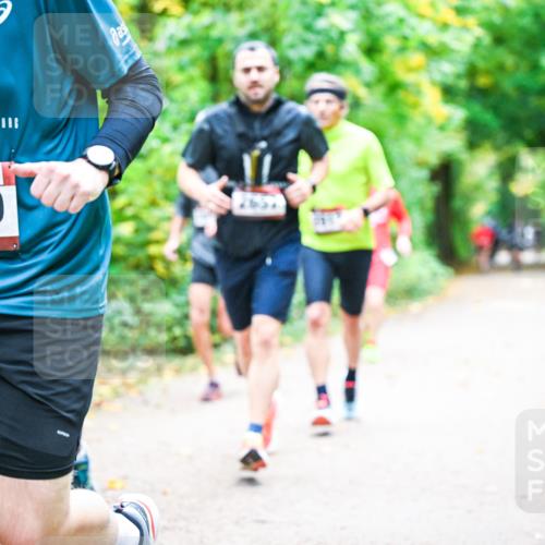 12.10.2025 - Bramfelder Halbmarathon 2025 Dr. Thomas Lammeyer http://msf.ph/oto/9341978 12.10.2025 09:53:35 Laufen 2025, 75, 2790, 2657 meine-sportfotos.de