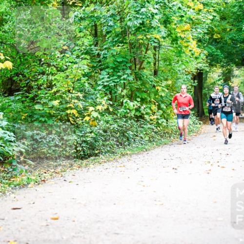 12.10.2025 - Bramfelder Halbmarathon 2025 Dr. Thomas Lammeyer http://msf.ph/oto/9342006 12.10.2025 09:53:45 Laufen 2872, 2724 meine-sportfotos.de