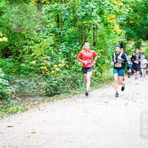 12.10.2025 - Bramfelder Halbmarathon 2025 Dr. Thomas Lammeyer http://msf.ph/oto/9342017 12.10.2025 09:53:47 Laufen 53, 2724, 2697 meine-sportfotos.de