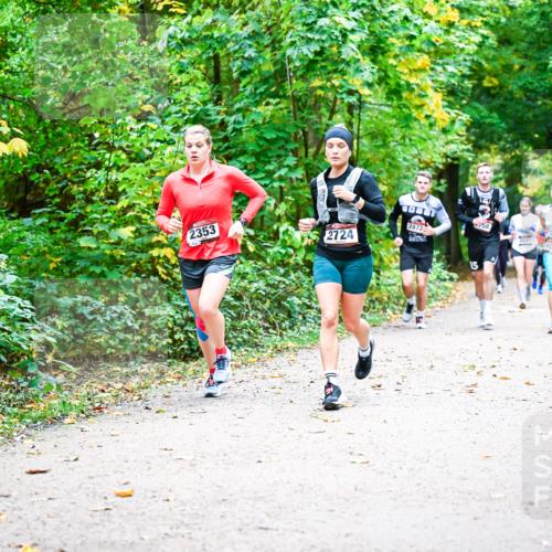 12.10.2025 - Bramfelder Halbmarathon 2025 Dr. Thomas Lammeyer http://msf.ph/oto/9342027 12.10.2025 09:53:48 Laufen 2353, 2724, 18885, 2872, 15, 758, 453 meine-sportfotos.de