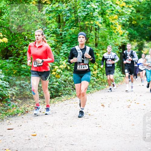 12.10.2025 - Bramfelder Halbmarathon 2025 Dr. Thomas Lammeyer http://msf.ph/oto/9342030 12.10.2025 09:53:48 Laufen 235, 2724, 18885, 2758, 2872, 7407, 2453 meine-sportfotos.de