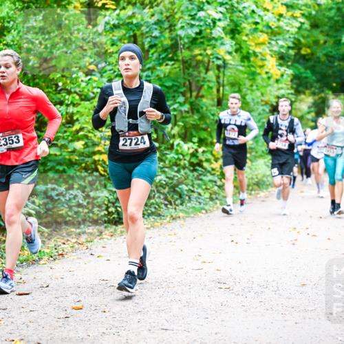 12.10.2025 - Bramfelder Halbmarathon 2025 Dr. Thomas Lammeyer http://msf.ph/oto/9342033 12.10.2025 09:53:49 Laufen 2353, 2724, 7453 meine-sportfotos.de