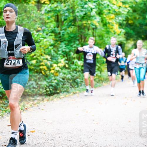 12.10.2025 - Bramfelder Halbmarathon 2025 Dr. Thomas Lammeyer http://msf.ph/oto/9342038 12.10.2025 09:53:50 Laufen 2724 meine-sportfotos.de