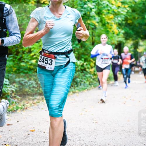 12.10.2025 - Bramfelder Halbmarathon 2025 Dr. Thomas Lammeyer http://msf.ph/oto/9342058 12.10.2025 09:53:53 Laufen 600, 2758, 5, 2453, 58, 2057 meine-sportfotos.de