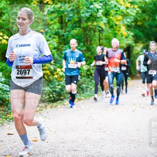 12.10.2025 - Bramfelder Halbmarathon 2025 Dr. Thomas Lammeyer http://msf.ph/oto/9342070 12.10.2025 09:53:55 Laufen 2697 meine-sportfotos.de