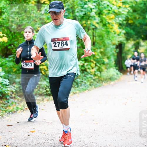 12.10.2025 - Bramfelder Halbmarathon 2025 Dr. Thomas Lammeyer http://msf.ph/oto/9342092 12.10.2025 09:53:59 Laufen 2784, 39, 2963 meine-sportfotos.de