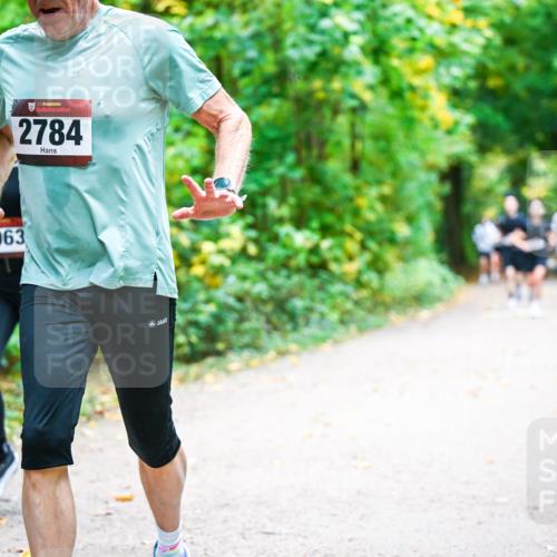 12.10.2025 - Bramfelder Halbmarathon 2025 Dr. Thomas Lammeyer http://msf.ph/oto/9342095 12.10.2025 09:53:59 Laufen 2963, 34, 2784 meine-sportfotos.de