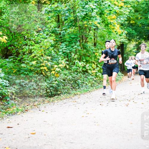 12.10.2025 - Bramfelder Halbmarathon 2025 Dr. Thomas Lammeyer http://msf.ph/oto/9342111 12.10.2025 09:54:03 Laufen 27, 2777, 2977 meine-sportfotos.de