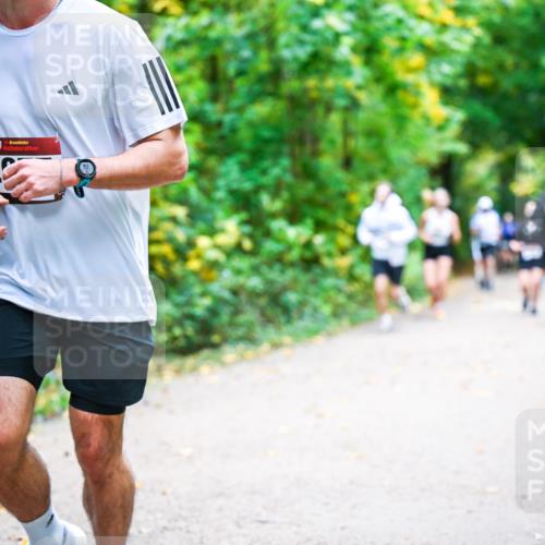 12.10.2025 - Bramfelder Halbmarathon 2025 Dr. Thomas Lammeyer http://msf.ph/oto/9342137 12.10.2025 09:54:07 Laufen 174, 20 meine-sportfotos.de
