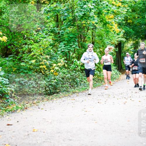 12.10.2025 - Bramfelder Halbmarathon 2025 Dr. Thomas Lammeyer http://msf.ph/oto/9342141 12.10.2025 09:54:08 Laufen 2972, 2425, 2445 meine-sportfotos.de