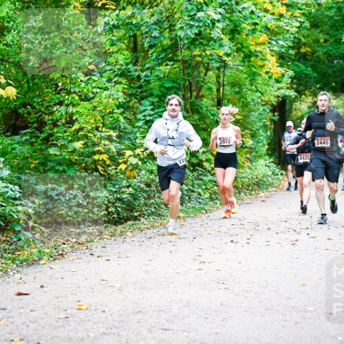 12.10.2025 - Bramfelder Halbmarathon 2025 Dr. Thomas Lammeyer http://msf.ph/oto/9342147 12.10.2025 09:54:08 Laufen 213, 2972, 2425, 2445 meine-sportfotos.de