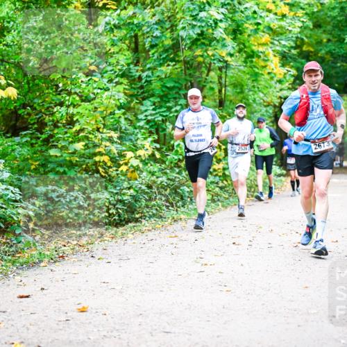 12.10.2025 - Bramfelder Halbmarathon 2025 Dr. Thomas Lammeyer http://msf.ph/oto/9342174 12.10.2025 09:54:13 Laufen 05, 11, 2023, 2526, 2673 meine-sportfotos.de