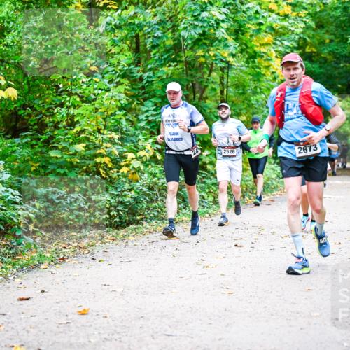 12.10.2025 - Bramfelder Halbmarathon 2025 Dr. Thomas Lammeyer http://msf.ph/oto/9342177 12.10.2025 09:54:14 Laufen 05, 11, 2023, 2526, 2673 meine-sportfotos.de
