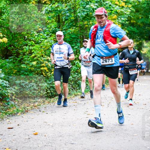 12.10.2025 - Bramfelder Halbmarathon 2025 Dr. Thomas Lammeyer http://msf.ph/oto/9342181 12.10.2025 09:54:14 Laufen 05, 11, 2023, 24, 2526, 2673, 2563 meine-sportfotos.de