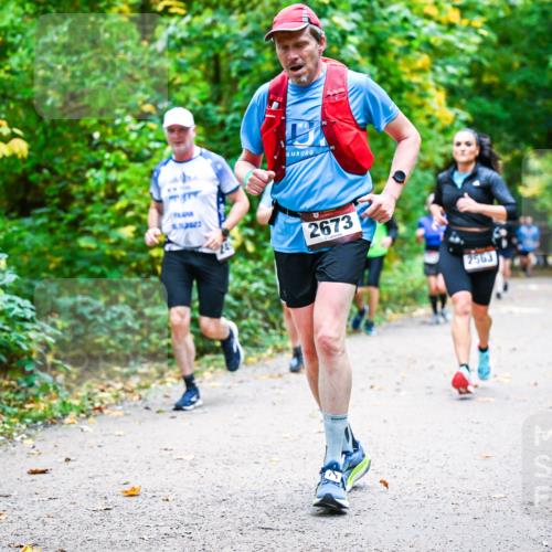 12.10.2025 - Bramfelder Halbmarathon 2025 Dr. Thomas Lammeyer http://msf.ph/oto/9342183 12.10.2025 09:54:15 Laufen 2673, 2563 meine-sportfotos.de