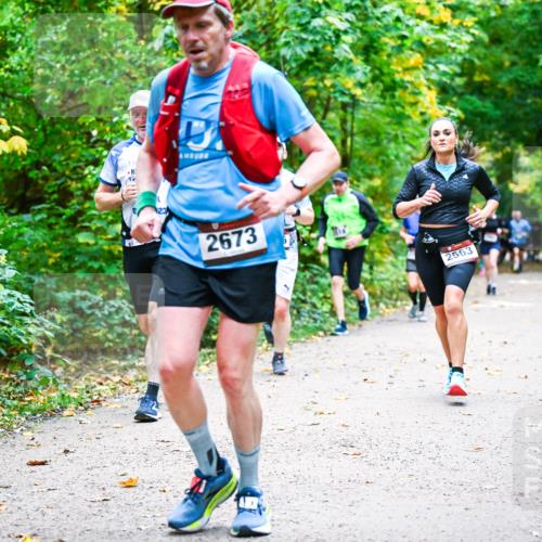 12.10.2025 - Bramfelder Halbmarathon 2025 Dr. Thomas Lammeyer http://msf.ph/oto/9342185 12.10.2025 09:54:15 Laufen 23, 2673, 2563 meine-sportfotos.de