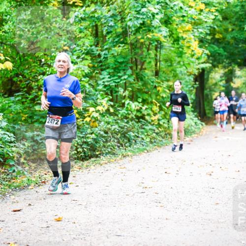 12.10.2025 - Bramfelder Halbmarathon 2025 Dr. Thomas Lammeyer http://msf.ph/oto/9342210 12.10.2025 09:54:19 Laufen 19, 18, 2472, 2484 meine-sportfotos.de