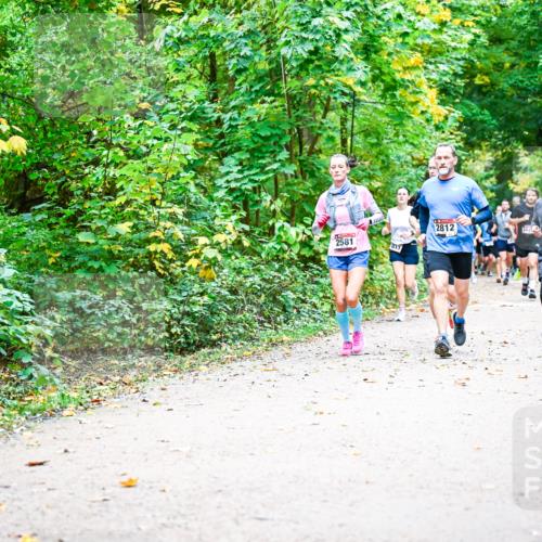 12.10.2025 - Bramfelder Halbmarathon 2025 Dr. Thomas Lammeyer http://msf.ph/oto/9342245 12.10.2025 09:54:25 Laufen 2581, 313, 2812, 282, 2436 meine-sportfotos.de