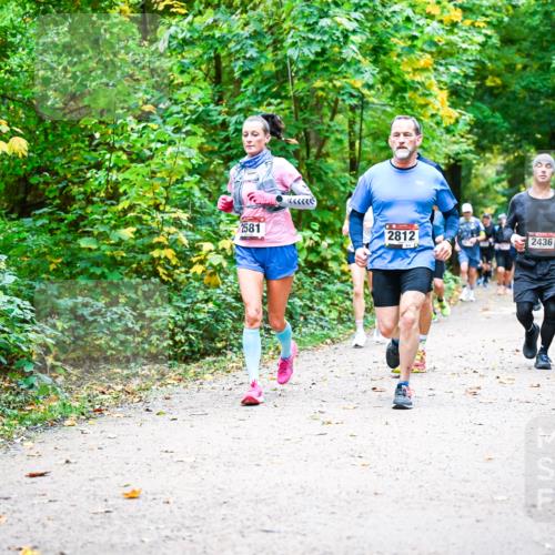 12.10.2025 - Bramfelder Halbmarathon 2025 Dr. Thomas Lammeyer http://msf.ph/oto/9342253 12.10.2025 09:54:26 Laufen 2581, 2812, 2436 meine-sportfotos.de
