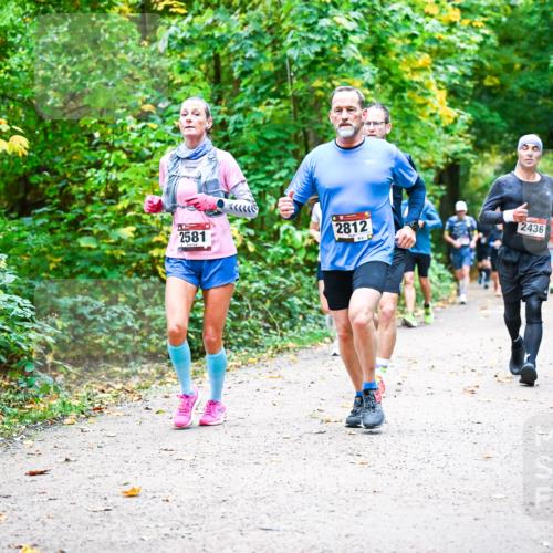 12.10.2025 - Bramfelder Halbmarathon 2025 Dr. Thomas Lammeyer http://msf.ph/oto/9342256 12.10.2025 09:54:27 Laufen 2581, 2812, 2436 meine-sportfotos.de