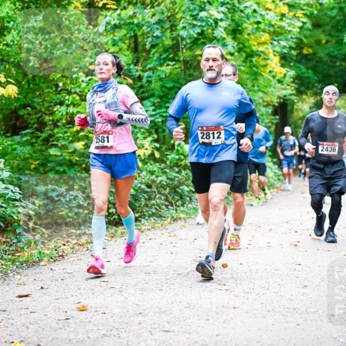 12.10.2025 - Bramfelder Halbmarathon 2025 Dr. Thomas Lammeyer http://msf.ph/oto/9342257 12.10.2025 09:54:27 Laufen 00, 2812, 2581, 2436 meine-sportfotos.de