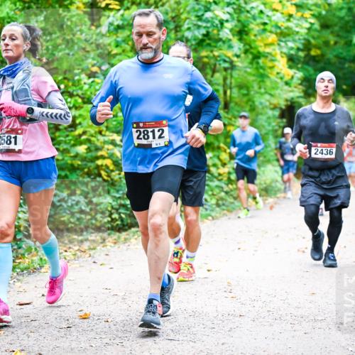 12.10.2025 - Bramfelder Halbmarathon 2025 Dr. Thomas Lammeyer http://msf.ph/oto/9342262 12.10.2025 09:54:28 Laufen 2581, 0, 2812, 9, 2436 meine-sportfotos.de
