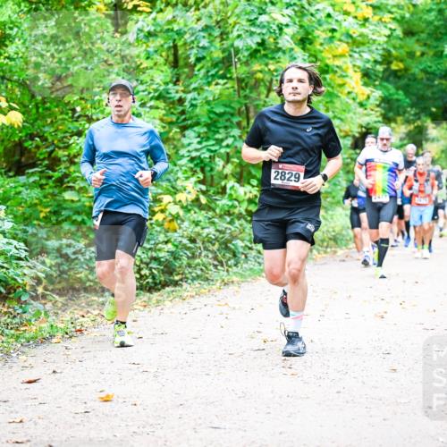 12.10.2025 - Bramfelder Halbmarathon 2025 Dr. Thomas Lammeyer http://msf.ph/oto/9342280 12.10.2025 09:54:31 Laufen 2829 meine-sportfotos.de