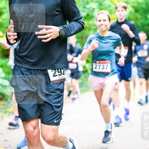 12.10.2025 - Bramfelder Halbmarathon 2025 Dr. Thomas Lammeyer http://msf.ph/oto/9342326 12.10.2025 09:54:38 Laufen 128, 292, 2737 meine-sportfotos.de