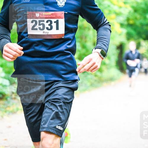 12.10.2025 - Bramfelder Halbmarathon 2025 Dr. Thomas Lammeyer http://msf.ph/oto/9342339 12.10.2025 09:54:41 Laufen 34, 2531 meine-sportfotos.de