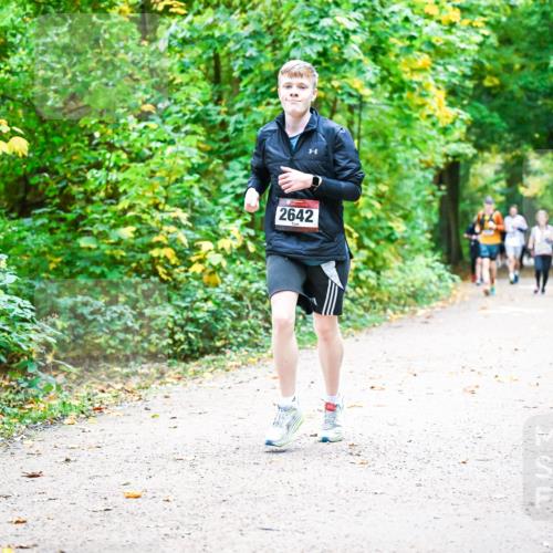 12.10.2025 - Bramfelder Halbmarathon 2025 Dr. Thomas Lammeyer http://msf.ph/oto/9342354 12.10.2025 09:54:43 Laufen 2642 meine-sportfotos.de