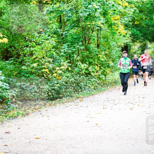 12.10.2025 - Bramfelder Halbmarathon 2025 Dr. Thomas Lammeyer http://msf.ph/oto/9342413 12.10.2025 09:54:58 Laufen 2995, 2776 meine-sportfotos.de