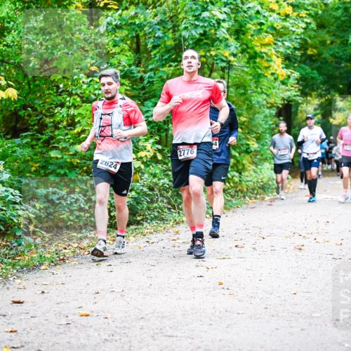 12.10.2025 - Bramfelder Halbmarathon 2025 Dr. Thomas Lammeyer http://msf.ph/oto/9342447 12.10.2025 09:55:03 Laufen 2624, 2776, 2752 meine-sportfotos.de