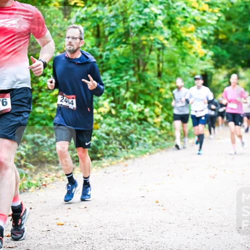 12.10.2025 - Bramfelder Halbmarathon 2025 Dr. Thomas Lammeyer http://msf.ph/oto/9342459 12.10.2025 09:55:05 Laufen 2776, 2464 meine-sportfotos.de