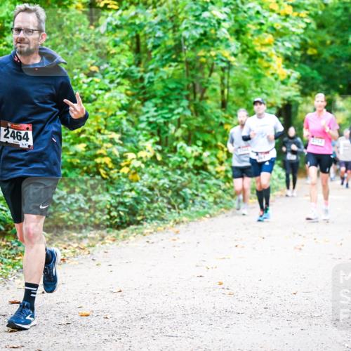 12.10.2025 - Bramfelder Halbmarathon 2025 Dr. Thomas Lammeyer http://msf.ph/oto/9342463 12.10.2025 09:55:05 Laufen 2464, 47, 3753 meine-sportfotos.de