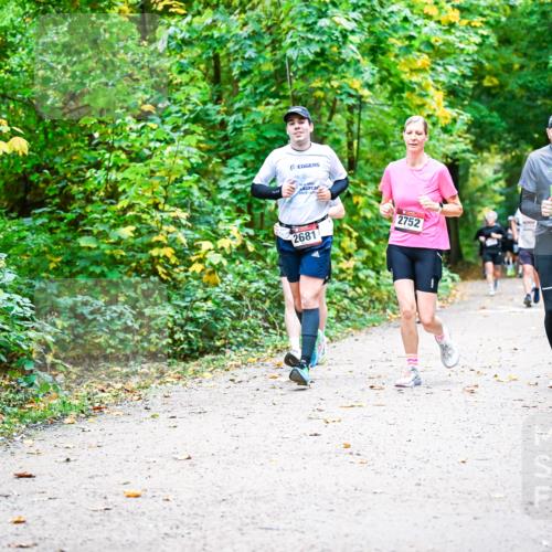 12.10.2025 - Bramfelder Halbmarathon 2025 Dr. Thomas Lammeyer http://msf.ph/oto/9342474 12.10.2025 09:55:07 Laufen 2025, 2681, 2752, 2883 meine-sportfotos.de
