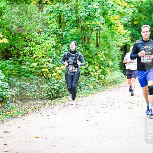 12.10.2025 - Bramfelder Halbmarathon 2025 Dr. Thomas Lammeyer http://msf.ph/oto/9342496 12.10.2025 09:55:10 Laufen 2844, 2646, 2611, 2540 meine-sportfotos.de