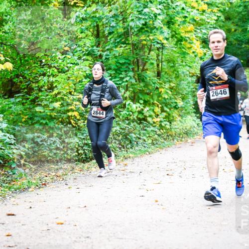 12.10.2025 - Bramfelder Halbmarathon 2025 Dr. Thomas Lammeyer http://msf.ph/oto/9342499 12.10.2025 09:55:10 Laufen 2844, 2646, 2611, 3540 meine-sportfotos.de
