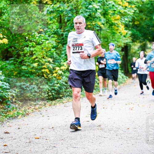 12.10.2025 - Bramfelder Halbmarathon 2025 Dr. Thomas Lammeyer http://msf.ph/oto/9342517 12.10.2025 09:55:13 Laufen 2773, 2463, 2611, 2540 meine-sportfotos.de