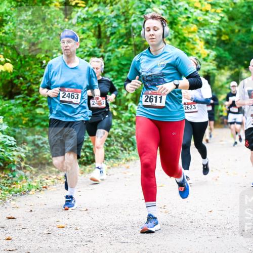 12.10.2025 - Bramfelder Halbmarathon 2025 Dr. Thomas Lammeyer http://msf.ph/oto/9342534 12.10.2025 09:55:16 Laufen 2463, 49, 2611, 2623, 2540 meine-sportfotos.de