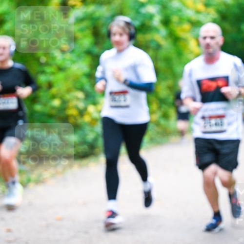 12.10.2025 - Bramfelder Halbmarathon 2025 Dr. Thomas Lammeyer http://msf.ph/oto/9342542 12.10.2025 09:55:17 Laufen  meine-sportfotos.de