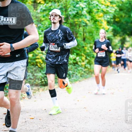 12.10.2025 - Bramfelder Halbmarathon 2025 Dr. Thomas Lammeyer http://msf.ph/oto/9342566 12.10.2025 09:55:21 Laufen 1989, 25, 2766, 2923 meine-sportfotos.de