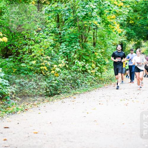 12.10.2025 - Bramfelder Halbmarathon 2025 Dr. Thomas Lammeyer http://msf.ph/oto/9342582 12.10.2025 09:55:24 Laufen 18, 285, 2900 meine-sportfotos.de