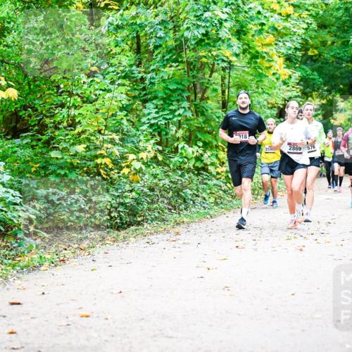 12.10.2025 - Bramfelder Halbmarathon 2025 Dr. Thomas Lammeyer http://msf.ph/oto/9342592 12.10.2025 09:55:26 Laufen 318, 2596, 2869, 576, 261, 2900 meine-sportfotos.de
